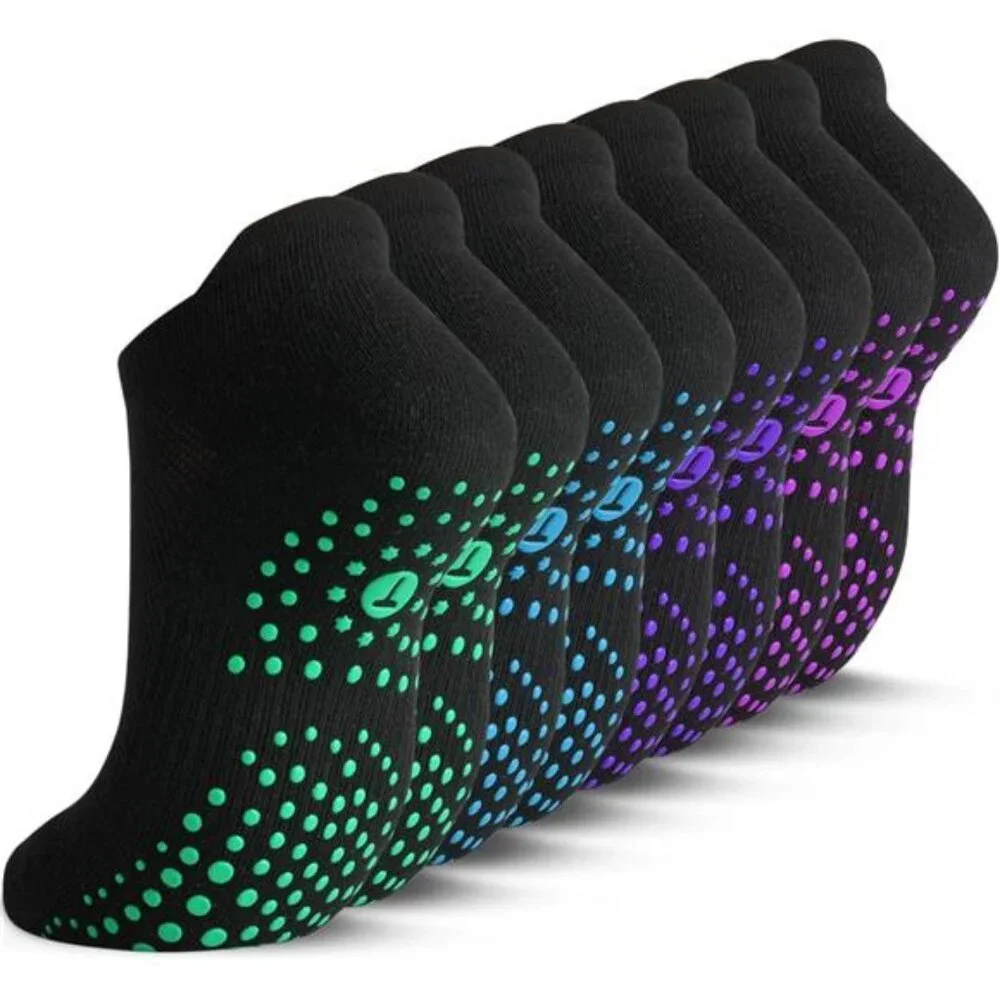 4 Pairs Women's Pilates Socks Cushioned Ankle Grippy Non Slip Socks, Black